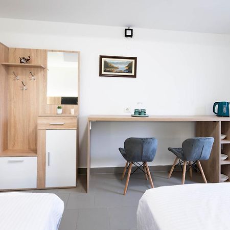 Studio Apartment Cudo Nevidjeno Karuc Exterior photo